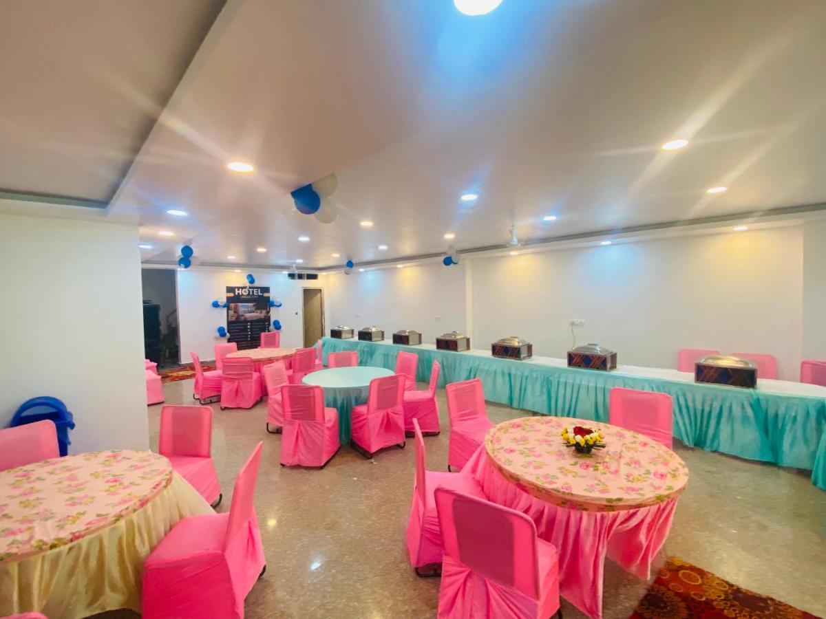 As Global Hotel Noida Luaran gambar